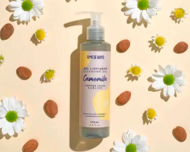 Flor de Mayo chamomile products allow you to join the Double Cleansing and take care of your skin.